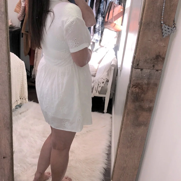 Papermoon size small white eyelet dress - Picture 4 of 5